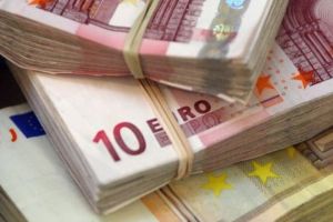 Cine este bărbatul din Cisnădie acuzat că a furat un milion de euro cu un buletin fals