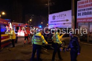Accident rutier in zona CET din Constanta. O ambulanta rasturnata. Patru victime   