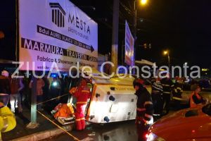 Accident rutier in zona CET din Constanta. O ambulanta rasturnata. Patru victime (galerie foto+video)    