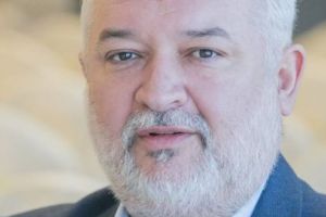 Strategii si jocuri liberale. Theodora sau Ervin