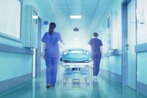 Bătrânică din Sibiu gripată, decedată la Spitalul Judeţean – Alţi trei pacienţi cu suspiciune internaţi