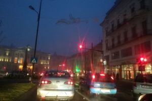 Elevii aradeni, în MARE PERICOL în fiecare dimineaţă