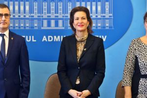Noii subprefecţi de Timiş au fost învestiţi oficial în funcţie: Mircea Băcală şi Elena Popa