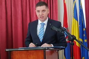 Subprefectul Horia Carţiş, la depunerea jurământului: În aceste vremuri avem nevoie de conştiinţă şi de integritate. Vreau să fiu un exemplu pozitiv (FOTO / VIDEO)