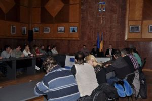 Angajaţii din Regiunea Centru sprijiniţi în vederea creşterii capacităţii de adaptare la locul de muncă