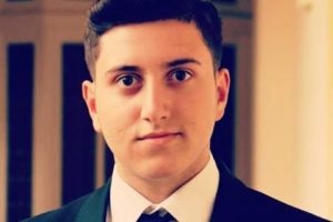 UN TATĂ STRIGĂ CĂTRE CER: „DOAMNE, VINDECĂ-MI BĂIATUL!”