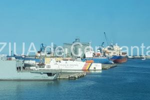 Constanta. Douasprezece nave avizate pentru sosire in porturile maritime romanesti 