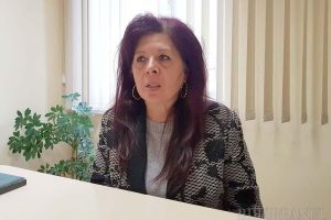 Lecţia de... lăcomie: Directoarea unui liceu din Oradea şi-a tras un salariu 