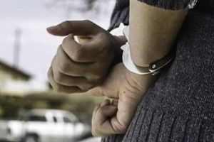 Tânără prinsă la furat de haine dintr-un magazin, la Timişoara