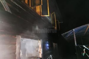Un incendiu a afectat grav in timpul noptii o casă de locuit în comuna Dorna Arini