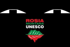 VIDEO – Protest pentru Roşia Montana la sediul PNL din Sibiu  – „Locul ei este în UNESCO!”