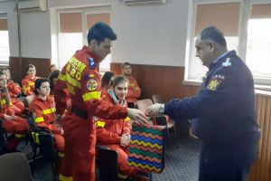 FOTO Studenţii de la Facultatea de Medicină Sibiu premiaţi de către ISU Sibiu