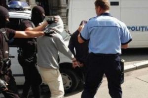 Hoţi din Bucureşti au dat spargeri în Piteşti