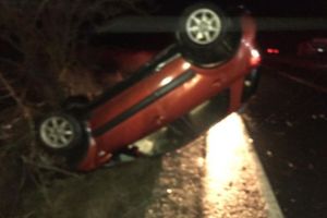 Autoturism răsturnat pe DN13. Două victime