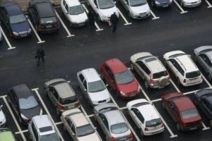 S-a votat! Sibienii cu maşini electrice au parcare gratis în municipiu