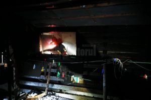 Un incendiu a afectat grav o casă din comuna Dorna Arini