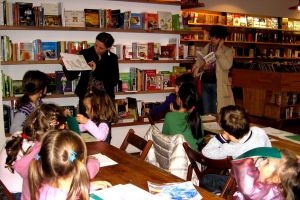 1 Februarie: Ziua Internaţională a Cititului Împreună. Îndemn la lectură ca mod de dezvoltare a creativităţii, a empatiei şi a gândirii critice