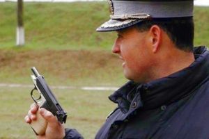 Un hoţ dat în urmărire generală, a fost împuşcat la Lipăneşti. Bărbatul, surprins în timp ce încerca să dea o nouă lovitură