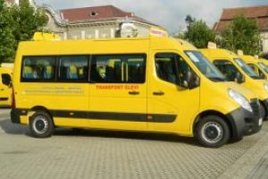Consiliul National al Elevilor cere sprijinul UE pentru rezolvarea problemei transportului generata de OUG 51