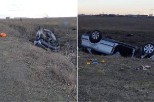 Accident cu doi morţi! Maşina s-a rostogolit pe şosea şi apoi pe câmp
