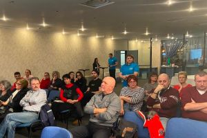 Iubitorii de animale din Arad s-au întâlnit cu europarlamentarul Vlad Botoş