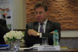 Adjunctul Inspectoratului Școlar Suceava, Cristian Cuciurean, a demisionat din funcţie