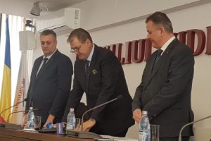 Drobul de sare! Prefectul judeţului Dâmboviţa nu doarme de grijă cutremurelor şi a inundaţiilor