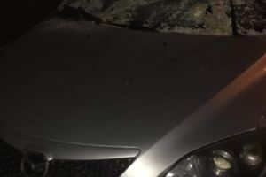 Maşină vandalizată în Mănăştur după ce a parcat aiurea