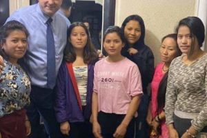 PATRONUL ZARIS ANGAJEAZĂ MUNCITORII CONCEDIAŢI ÎN SECUIME