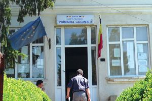 Salarii plătite ilegal şi achiziţii ce nu pot fi justificate, la Primăria Cosmeşti