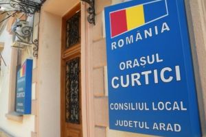 SONDAJ/ Cu cine VOTEAZĂ curticenii la alegerile pentru funcţia de PRIMAR