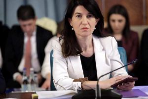 Ministrul Muncii colaborează cu autorităţile statului în cazul de la Ditrău