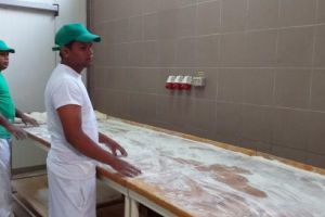 Sri-lankezii din Ditrău doriţi de încă o brutărie mureşeană!