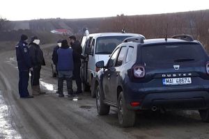 FOTO! Pescuit ilegal la Botoşani. Mai multe persoane amendate după o acţiune a jandarmilor