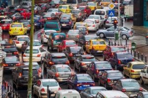 În România circulă aproape 8 milioane de maşini si numarul inmatricularilor creste in ritm alarmant