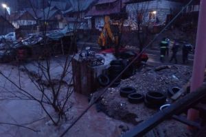 ISU Alba intervine pentru îndepărtarea materialului lemnos de pe malul râului Arieş, în urma debitului crescut