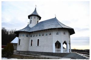 Ocrotitorii Mănăstirii Broşteni-Drăguşeni, cinstiţi cu evlavie de pelerini