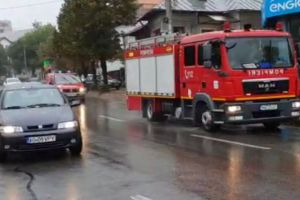 INCENDIU ACUM LA MOŞOAIA