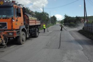 Finanţare de la Ministerul Lucrărilor Publice, Dezvoltării şi Administraţiei pentru consolidarea unui versant şi modernizarea unui drum din judeţul Botoşani