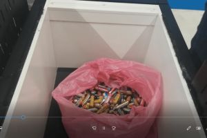 Sute de baterii colectate pentru o cauză socială