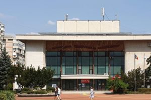 FIRMĂ DIN CASA SINDICATELOR, ANGAJEAZĂ SECRETARĂ