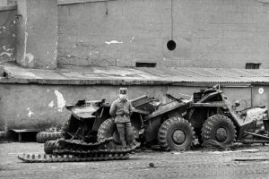 Revoluţia de Catifea anticomunistă din Cehoslovacia ajunge la Oradea, printr-o expoziţie de fotografii iconice (FOTO)