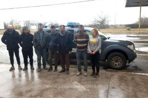 Sapte cetateni, printre care si un copil, din Siria si Irak, depistati la frontiera de vest 