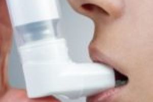 Medicaţie dozată direct din aplicaţie! PneumoControl se adresează pacienţilor cu astm bronşic şi BPOC