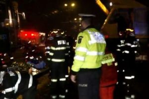 VIDEO Un bărbat a murit după ce a fost călcat de tramvai