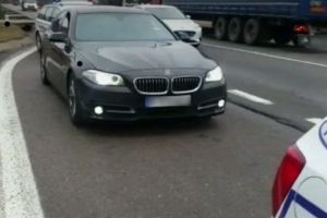 (VIDEO) BMW FUGĂRIT DE POLIŢIE
