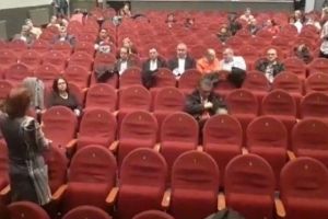 Bataie de joc! Dobre a lipsit de la intalnirea cu ploiestenii, organizata chiar de el, pe tema bugetului pe 2020