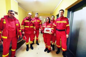 Pompierii constanteni, in vizita la baiatul care s-a aruncat de la etaj, la Liceul George Calinescu (galerie foto)