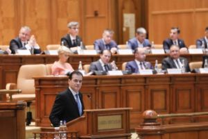 Cade sau nu Guvernul Orban? Ziua decisivă în care se votează moţiunea de cenzură