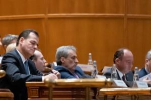 Moţiunea de cenzura a trecut, cu 261 de voturi. Dupa trei luni de la investire, Guvernul Orban a fost demis